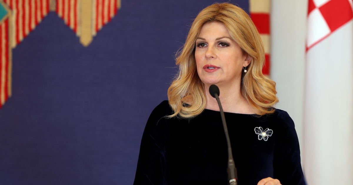 Baršunasta haljina i leptir: Kolinda se baš dotjerala za njemačkog predsjednika